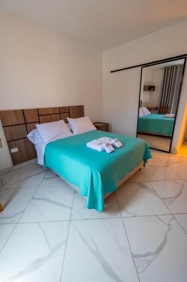 Los Esteros Hostal Уанчако Екстер'єр фото