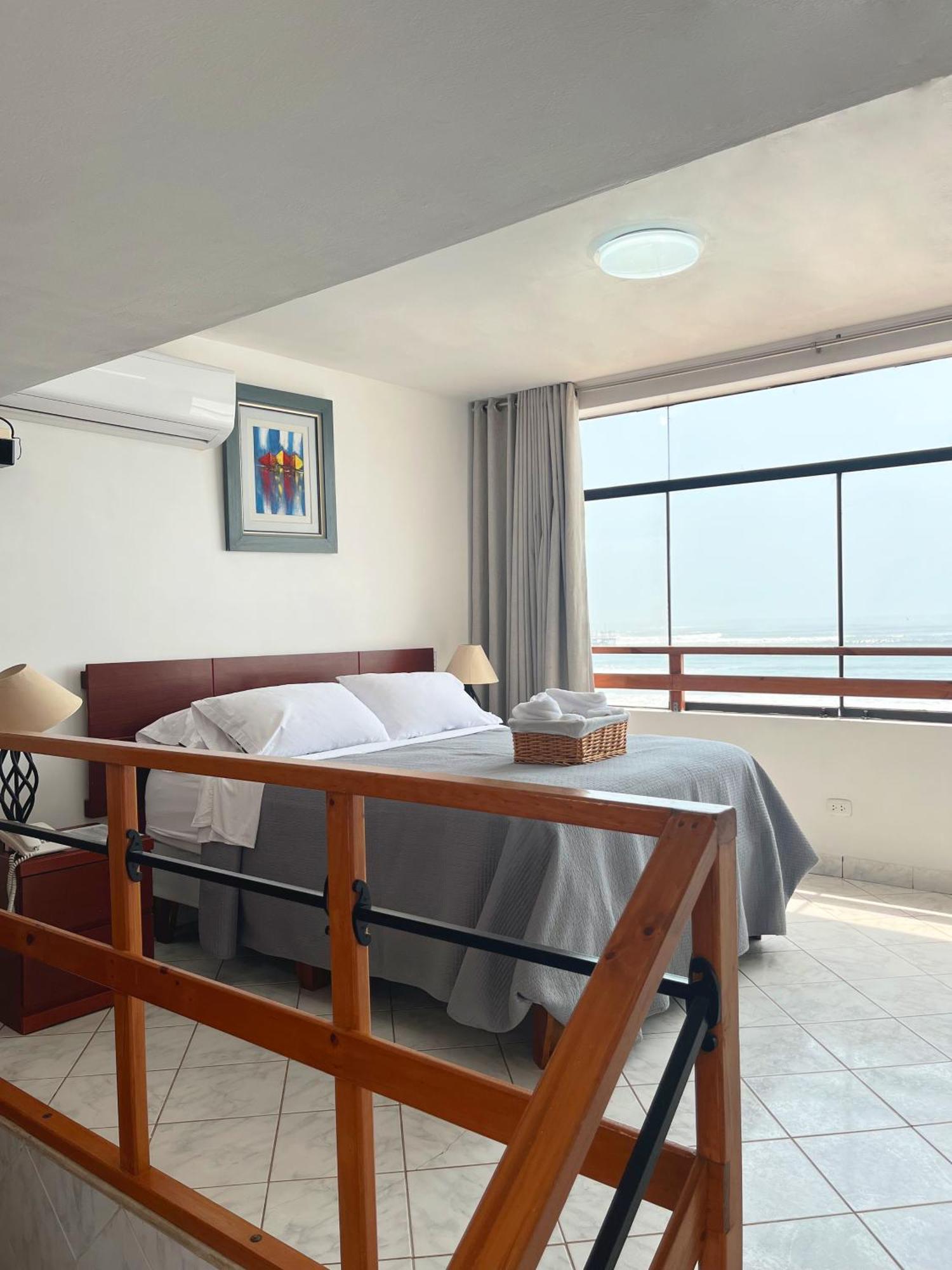 Los Esteros Hostal Уанчако Екстер'єр фото